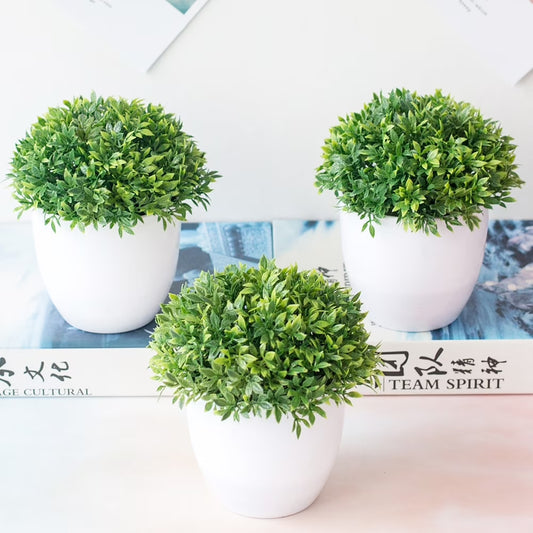 14Cm Artificial Green Grass Ball in Plastic Pot